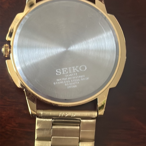 Seiko Quartz Movement Mens Analog Golden Color Dial sq21 bought refurbished - Picture 3 of 3